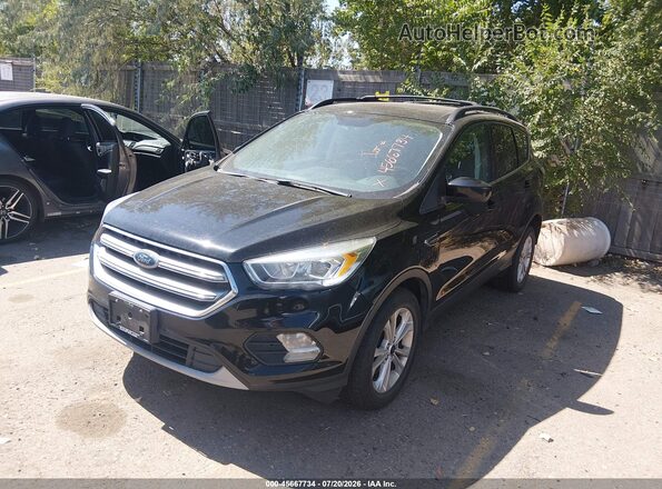 1FMCU9GD5HUD71105 2017 FORD ESCAPE Black Przód lewy