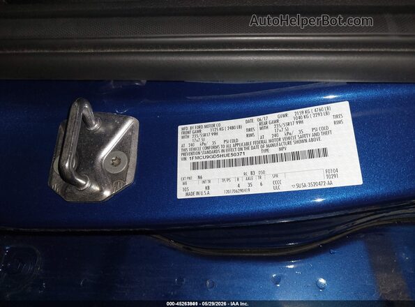 1FMCU9GD5HUE50371 2017 FORD ESCAPE Blue Vista del compartimento del motor