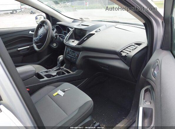 1FMCU9GD5JUB69659 2018 FORD ESCAPE Silver წინა სალონის ხედი