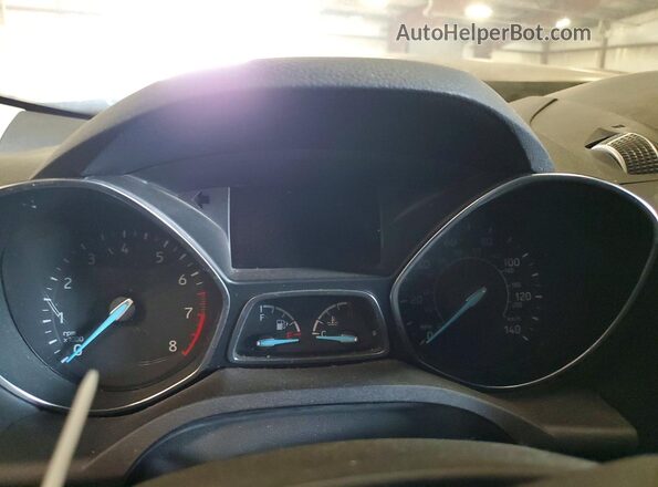 1FMCU9GD5JUC75531 2018 FORD ESCAPE Бордовый Вид щитка приборов