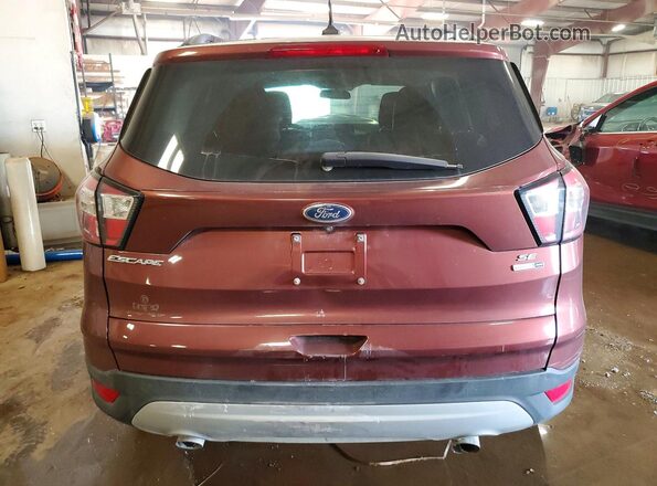 1FMCU9GD5JUC75531 2018 FORD ESCAPE Бордовый Вид сзади