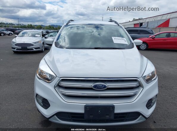 1FMCU9GD5JUD08673 2018 FORD ESCAPE White Սարքավորումների վահանակի տեսք