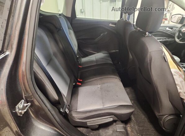 1FMCU9GD5JUD21598 2018 FORD ESCAPE Gray Вид задньої частини салону
