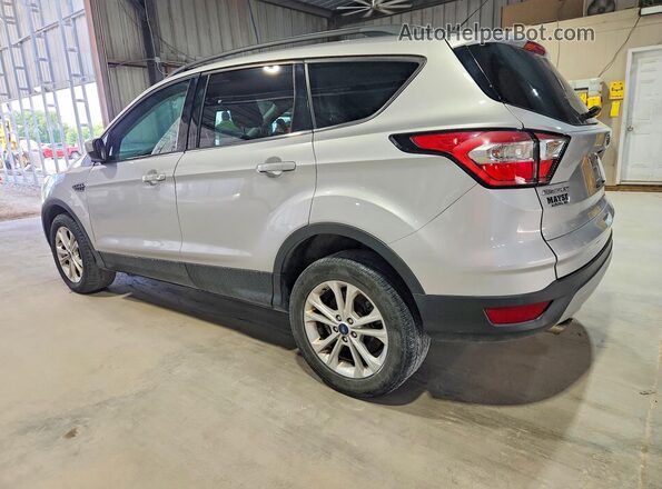 1FMCU9GD5JUD35372 2018 FORD ESCAPE Silver Rear left