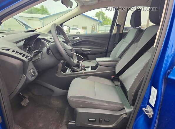 1FMCU9GD5JUD46565 2018 FORD ESCAPE Blue Front interior view