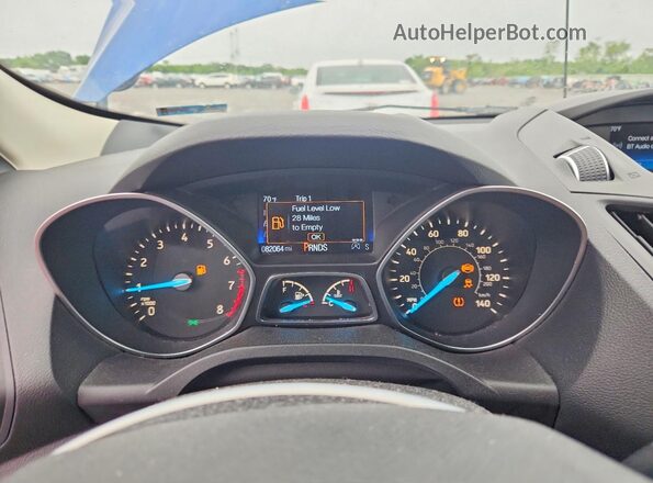 1FMCU9GD5JUD46565 2018 FORD ESCAPE Blue Instrument cluster view