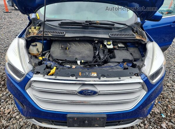 1FMCU9GD5JUD46565 2018 FORD ESCAPE Blue Rear interior view