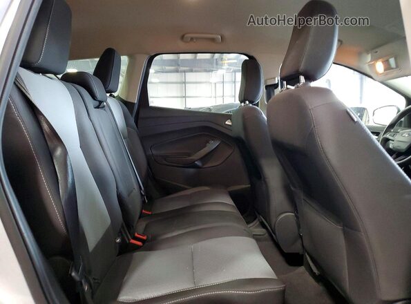 1FMCU9GD5KUB61000 2019 FORD ESCAPE Silver Rear interior view