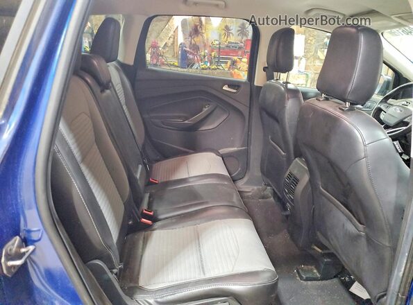 1FMCU9GD5KUC54762 2019 FORD ESCAPE Blue Widok wnętrza z tyłu