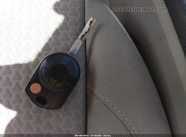 1FMCU9GD6HUB82706 2017 FORD ESCAPE Gray Widok deski rozdzielczej
