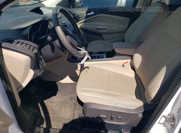 1FMCU9GD6HUB94564 2017 FORD ESCAPE White Սալոնի դիմացի տեսք