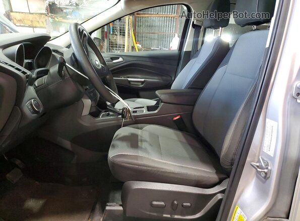 1FMCU9GD6HUC41558 2017 FORD ESCAPE Silver Սալոնի դիմացի տեսք