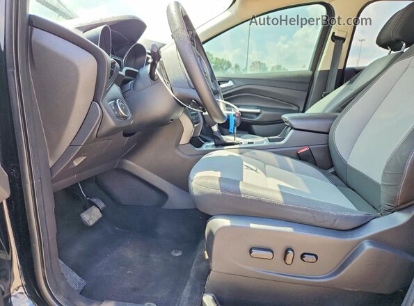 1FMCU9GD6HUD43300 2017 FORD ESCAPE Black Front interior view