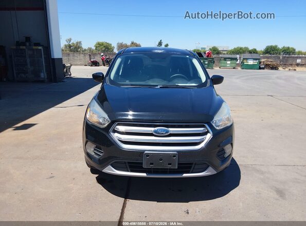 1FMCU9GD6HUE50234 2017 FORD ESCAPE Черный Вид спереди