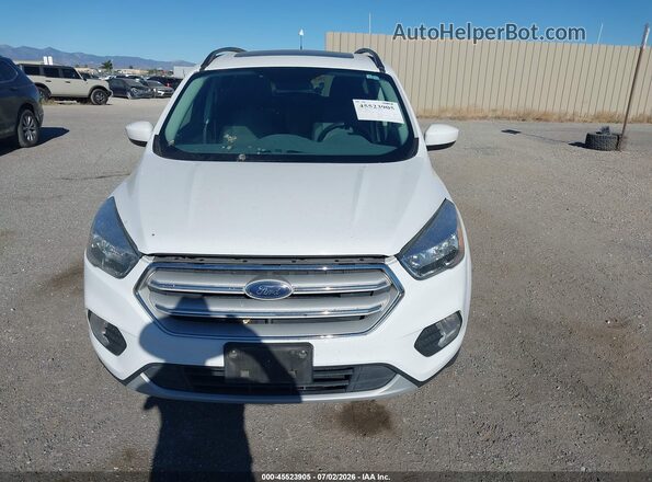 1FMCU9GD6JUA32326 2018 FORD ESCAPE White Widok zestawu wskaźników