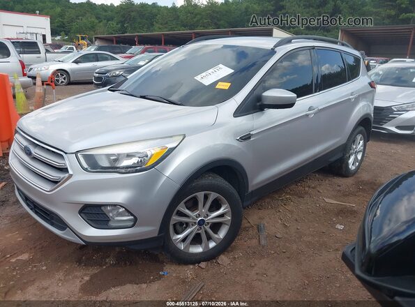 1FMCU9GD6JUB26741 2018 FORD ESCAPE Silver Przód lewy