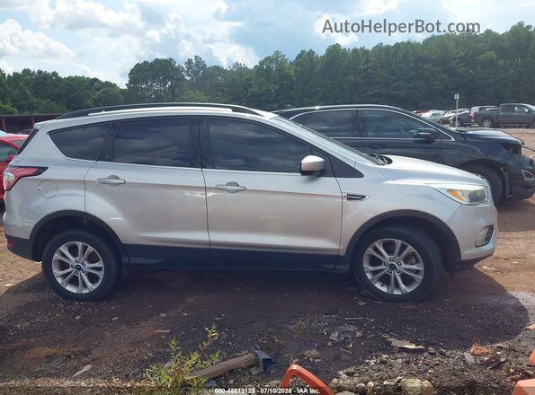 1FMCU9GD6JUB26741 2018 FORD ESCAPE Silver Widok wnętrza 360 stopni