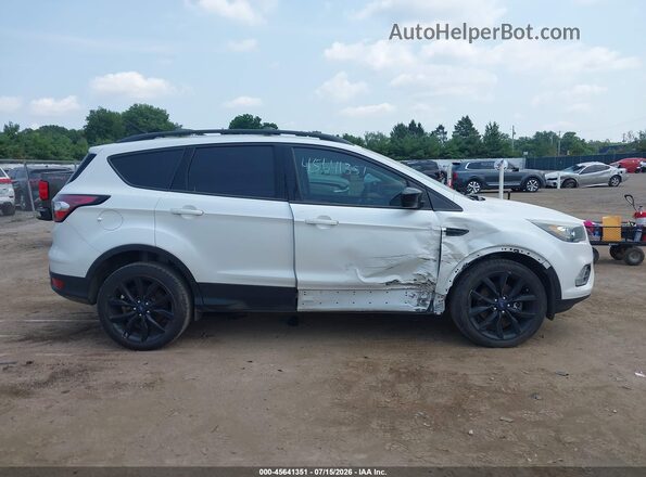 1FMCU9GD7HUA79357 2017 FORD ESCAPE White Widok wnętrza 360 stopni
