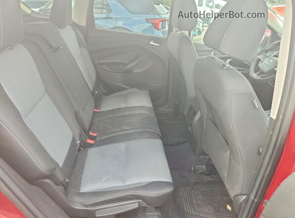 1FMCU9GD7HUC19925 2017 FORD ESCAPE Red Widok wnętrza z tyłu