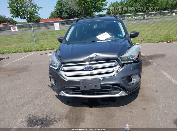 1FMCU9GD7HUD72045 2017 FORD ESCAPE Gray Front view