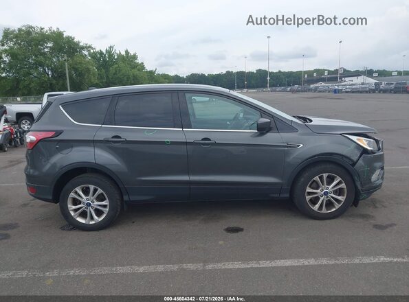 1FMCU9GD7HUE82545 2017 FORD ESCAPE Gray Widok wnętrza z tyłu