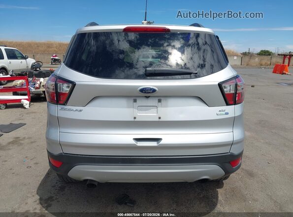 1FMCU9GD7JUA10805 2018 FORD ESCAPE Серебряный 
