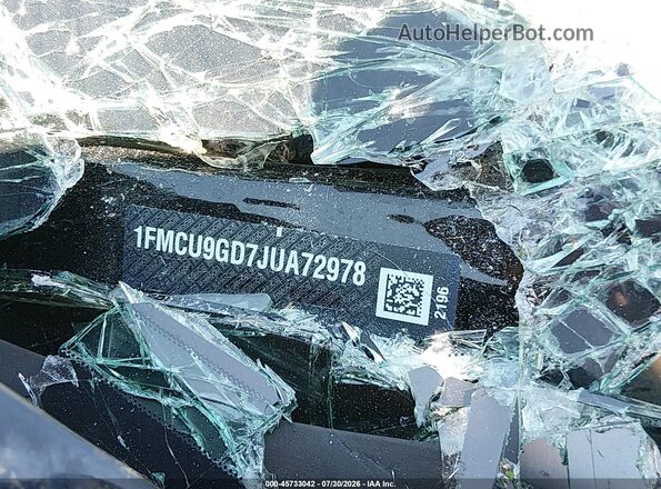 1FMCU9GD7JUA72978 2018 FORD ESCAPE Black Widok komory silnika