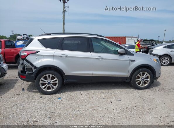1FMCU9GD7JUA86735 2018 FORD ESCAPE Silver Rear interior view