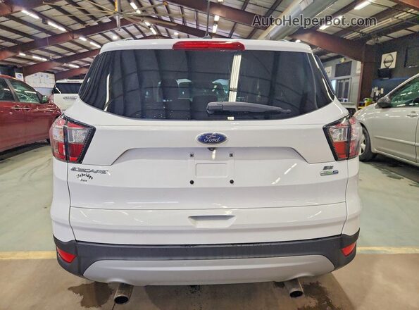 1FMCU9GD7JUB18356 2018 FORD ESCAPE Белый Вид сзади