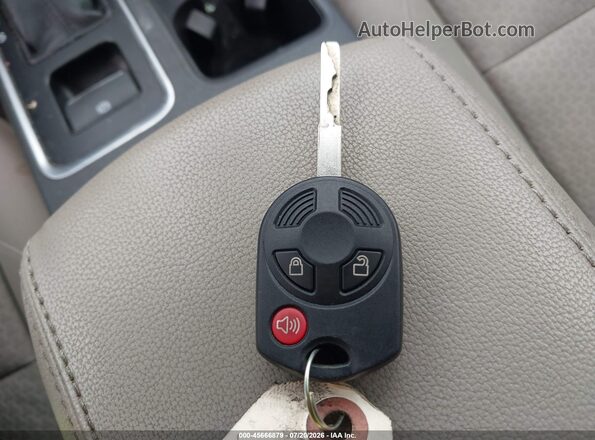 1FMCU9GD7JUB29387 2018 FORD ESCAPE Gray Dashboard view