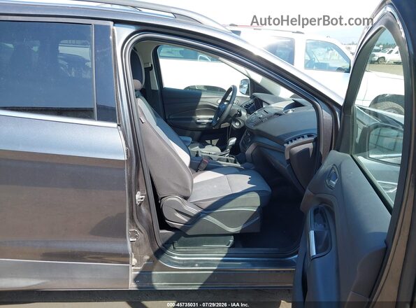 1FMCU9GD7JUB44133 2018 FORD ESCAPE Gray Вид салону спереду