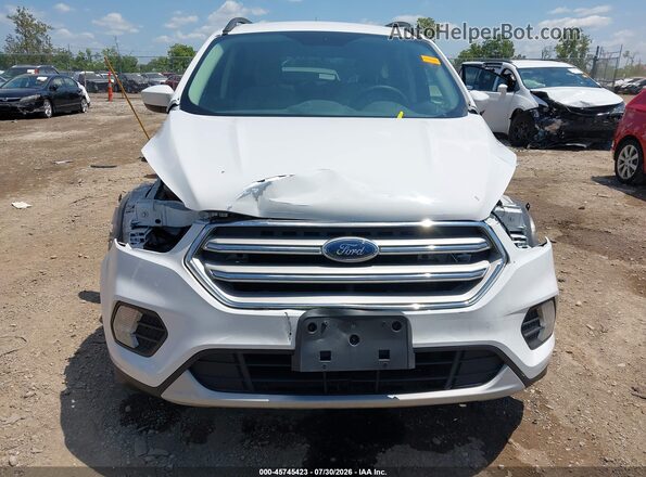 1FMCU9GD7JUC94193 2018 FORD ESCAPE White Widok wnętrza z tyłu