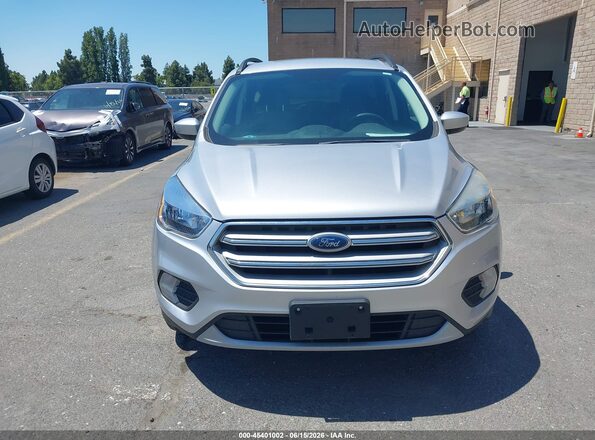 1FMCU9GD7JUD08769 2018 FORD ESCAPE Silver ხელსაწყოთა პანელის ხედი