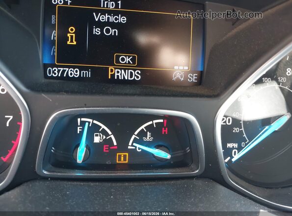 1FMCU9GD7JUD08769 2018 FORD ESCAPE Silver 