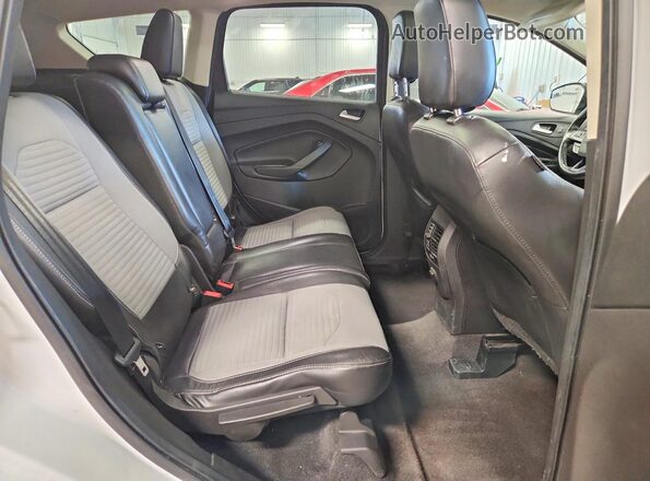 1FMCU9GD7JUD34966 2018 FORD ESCAPE White Սալոնի հետևի տեսք