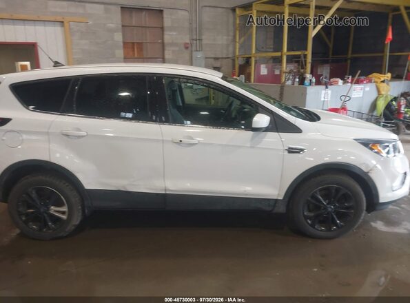 1FMCU9GD7KUA08795 2019 FORD ESCAPE White Widok wnętrza z tyłu