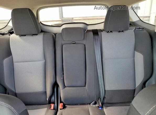 1FMCU9GD7KUB71396 2019 FORD ESCAPE Silver Вид задніх сидінь