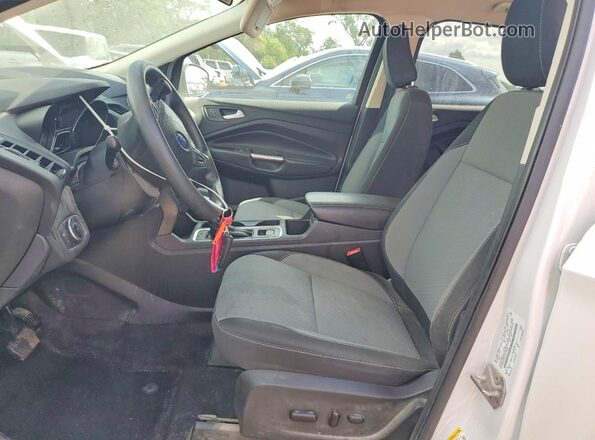 1FMCU9GD7KUC00881 2019 FORD ESCAPE Белый Вид салона спереди