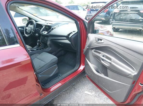 1FMCU9GD8HUA56931 2017 FORD ESCAPE Red Սալոնի դիմացի տեսք