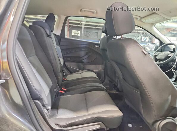 1FMCU9GD8HUB94372 2017 FORD ESCAPE Серый Вид задней части салона