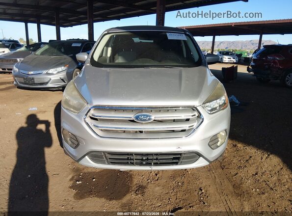 1FMCU9GD8HUE18529 2017 FORD ESCAPE Silver Вид щитка приладів