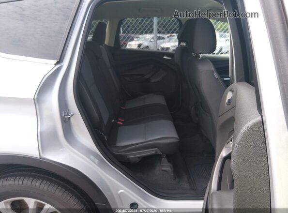 1FMCU9GD8HUE49148 2017 FORD ESCAPE Silver Widok naklejki z numerem VIN