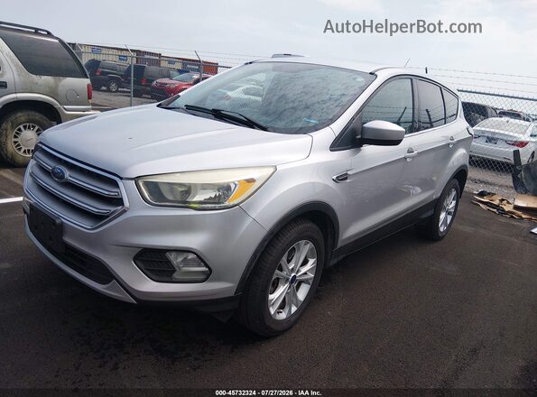 1FMCU9GD8HUE49148 2017 FORD ESCAPE Silver Przód lewy