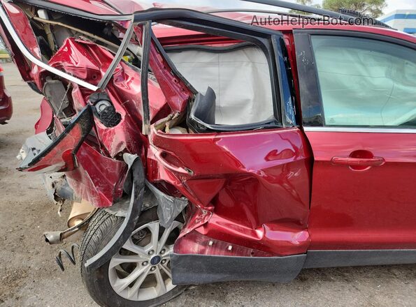 1FMCU9GD8JUA55610 2018 FORD ESCAPE Red Սալոնի հետևի տեսք