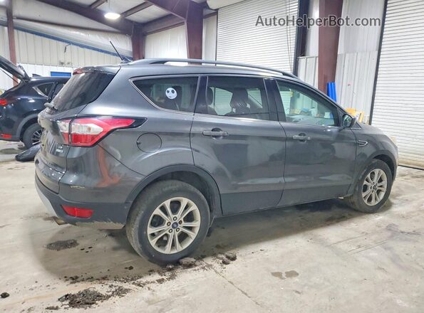 1FMCU9GD8JUB06877 2018 FORD ESCAPE Gray Trasero derecho