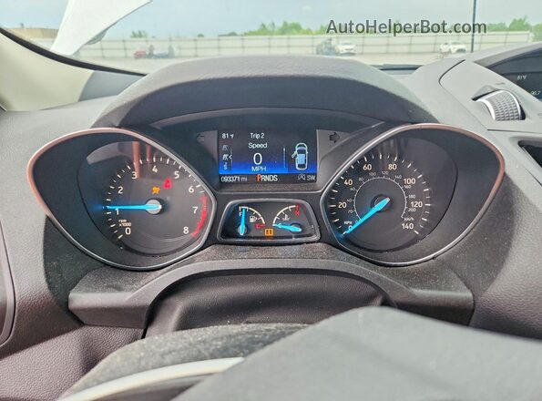 1FMCU9GD8JUC95126 2018 FORD ESCAPE White Instrument cluster view