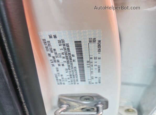 1FMCU9GD8JUC95126 2018 FORD ESCAPE White Engine compartment view