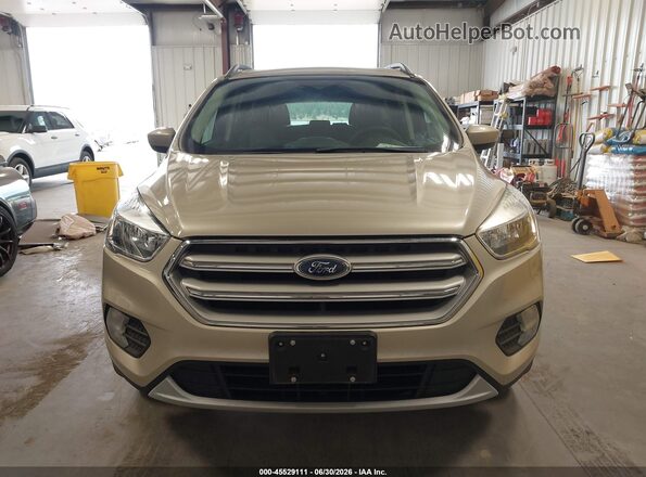1FMCU9GD8JUD08506 2018 FORD ESCAPE Gold Vista del cuadro de instrumentos