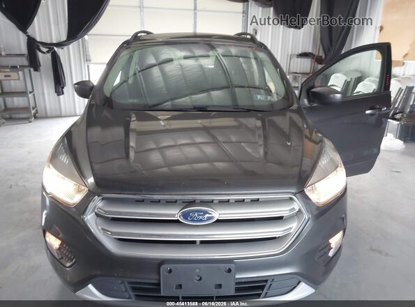 1FMCU9GD8JUD08537 2018 FORD ESCAPE Gray Front view
