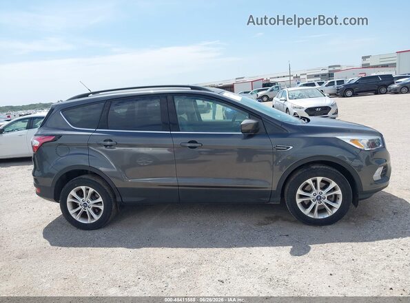 1FMCU9GD8JUD08537 2018 FORD ESCAPE Gray Rear interior view